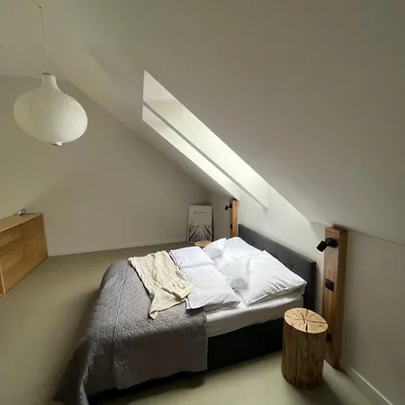 Srebrna Chata, Gory Izerskie, Izerska Laka Wolimierz