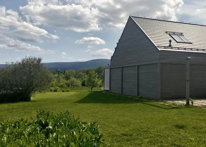 Srebrna Chata, Gory Izerskie, Izerska Laka